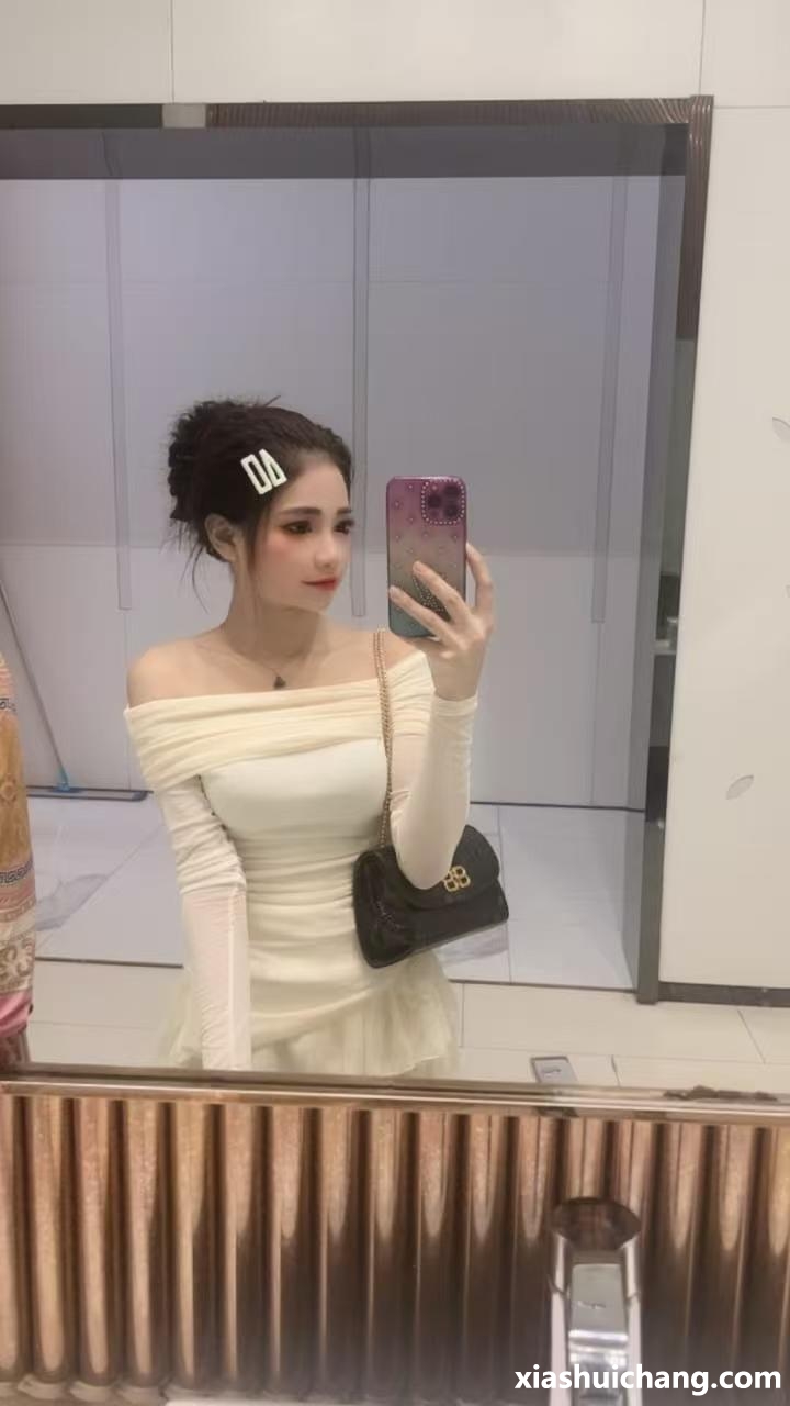 182454u3tt531c460cc1my.jpg